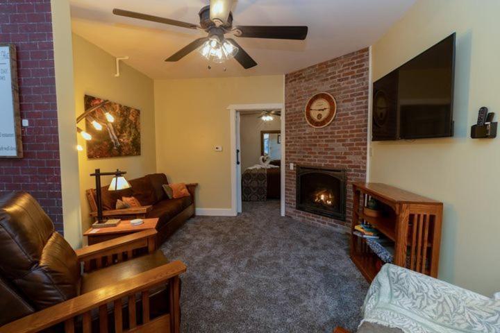 Lake Pointe Inn McHenry Luaran gambar